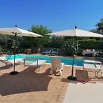 Oceano לינה וארוחת בוקר 4*