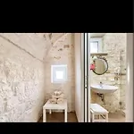 לינה וארוחת בוקר Oceano מונופולי